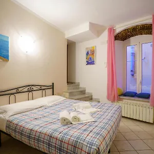 a-due-passi-dal-riomaggiore.hotelitalianriviera.com/